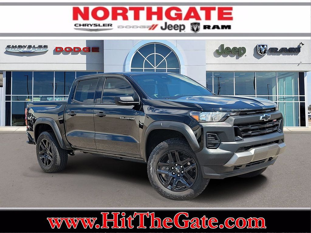 2024 Chevrolet Colorado 4WD Trail Boss Truck