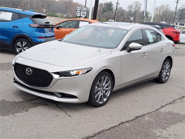 2025 Mazda Mazda3 2.5 Preferred Sedan photo 2