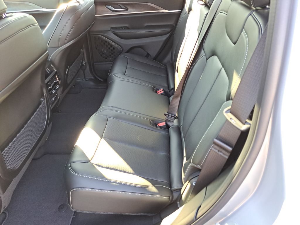 2025 Jeep Grand Cherokee Limited - Photo 15