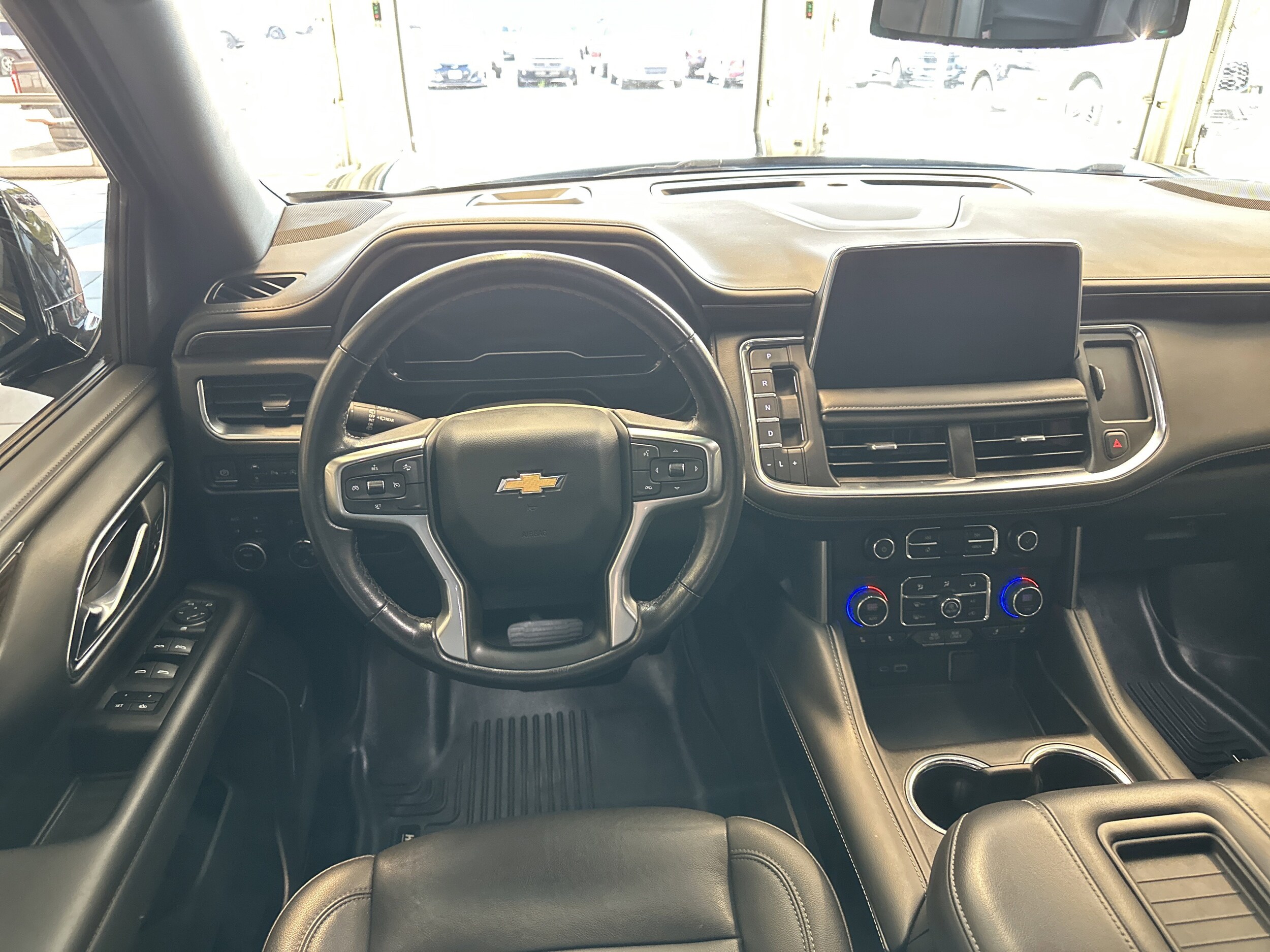 2022 Chevrolet Tahoe LT photo 2