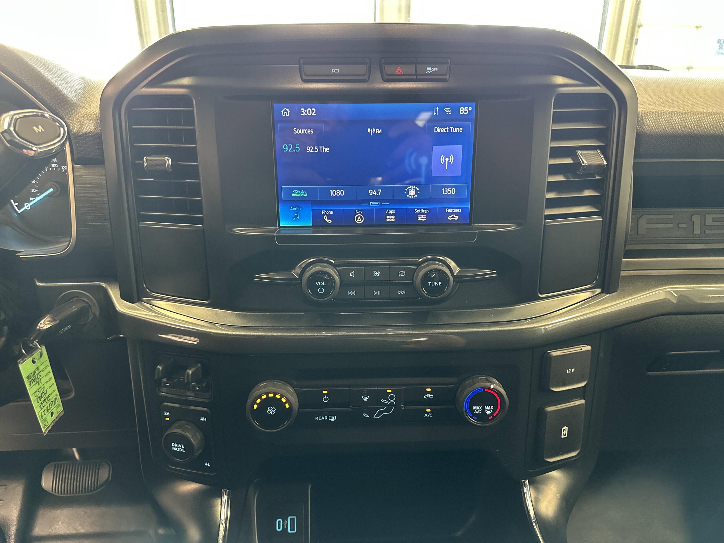 2022 Ford F-150 XL photo 3