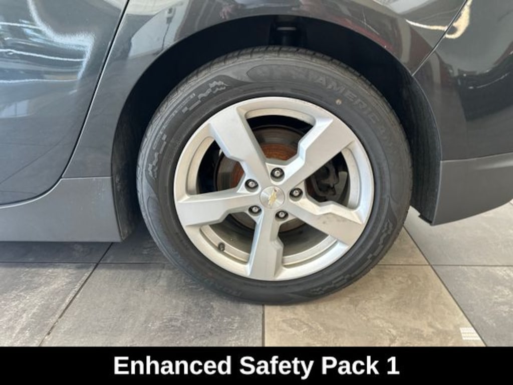 Used 2015 Chevrolet Volt Base Hatchback