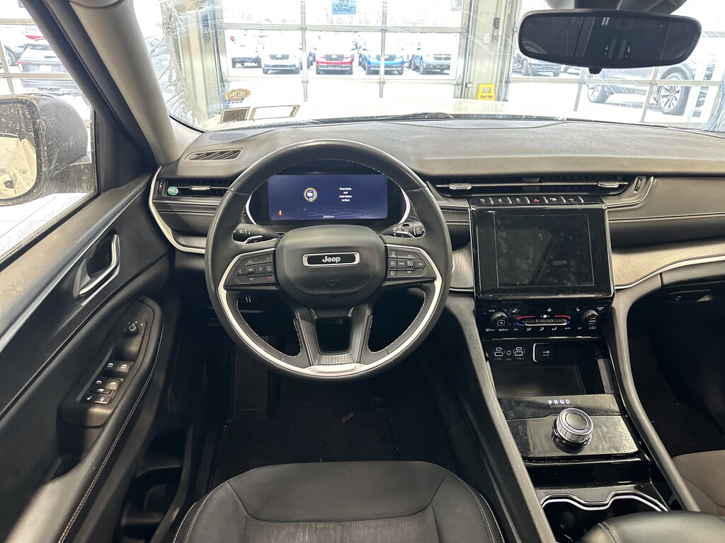 Used 2023 Jeep Grand Cherokee L Laredo SUV