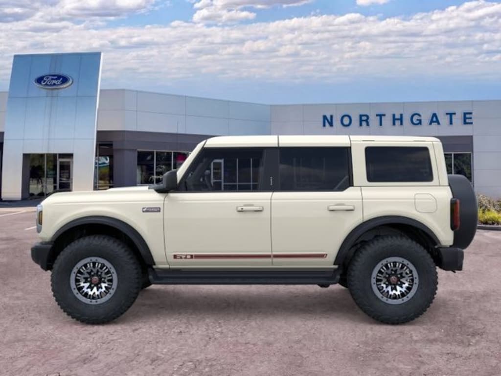 New 2026 Ford Bronco Outer Banks SUV