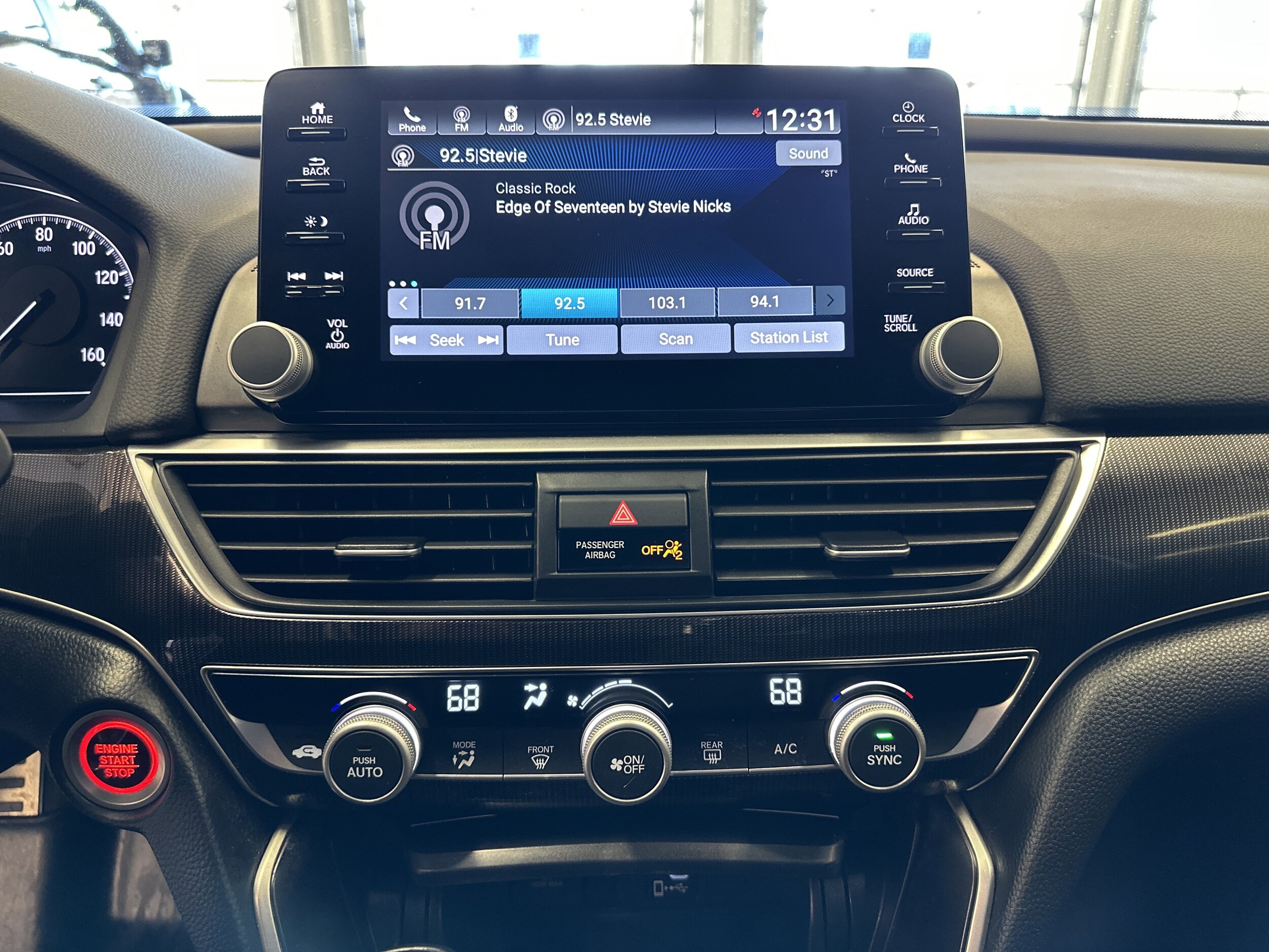 2020 Honda Accord Sport photo 3