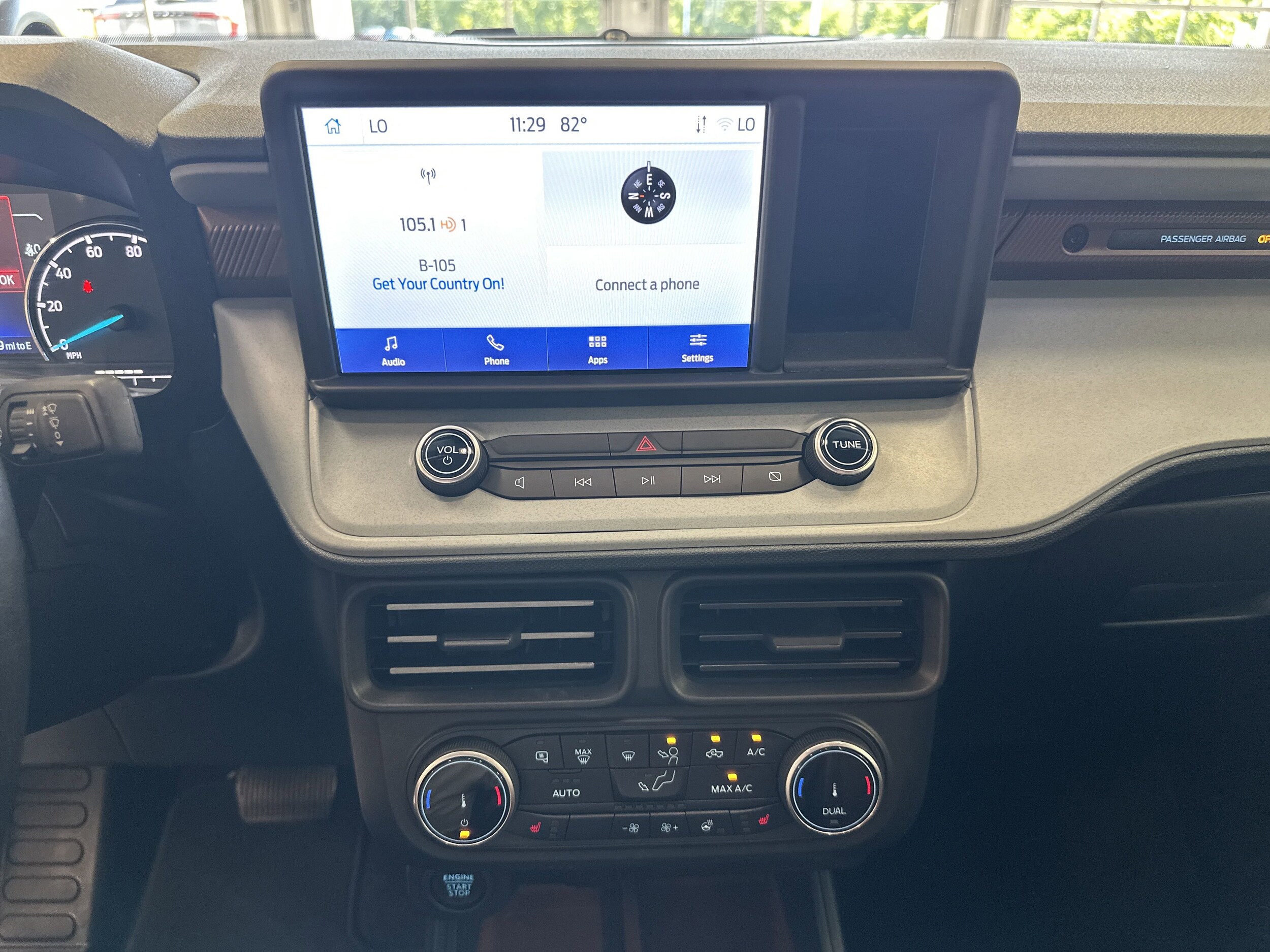 2022 Ford Maverick Lariat photo 3