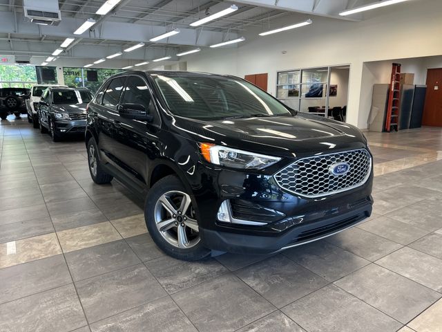 2023 Ford Edge SEL AWD's photo