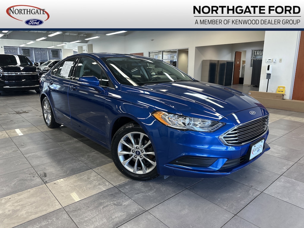 Used 2017 Ford Fusion SE Sedan