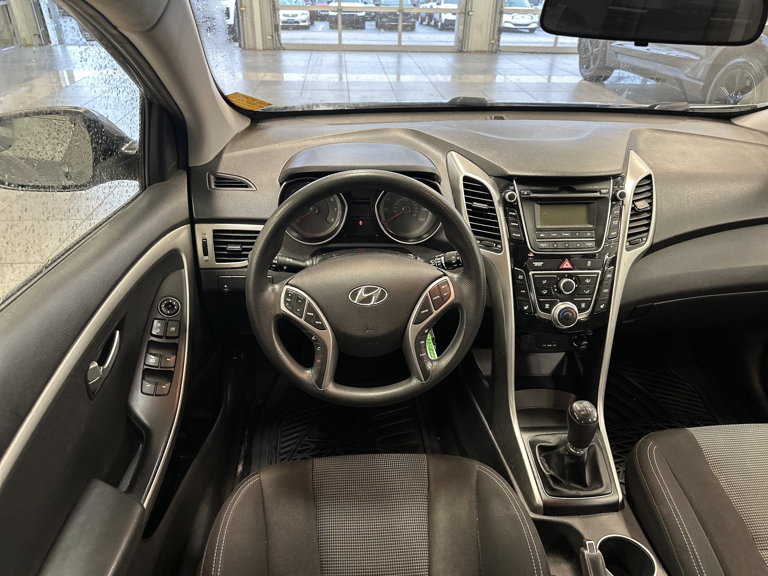 2014 Hyundai Elantra GT photo 2