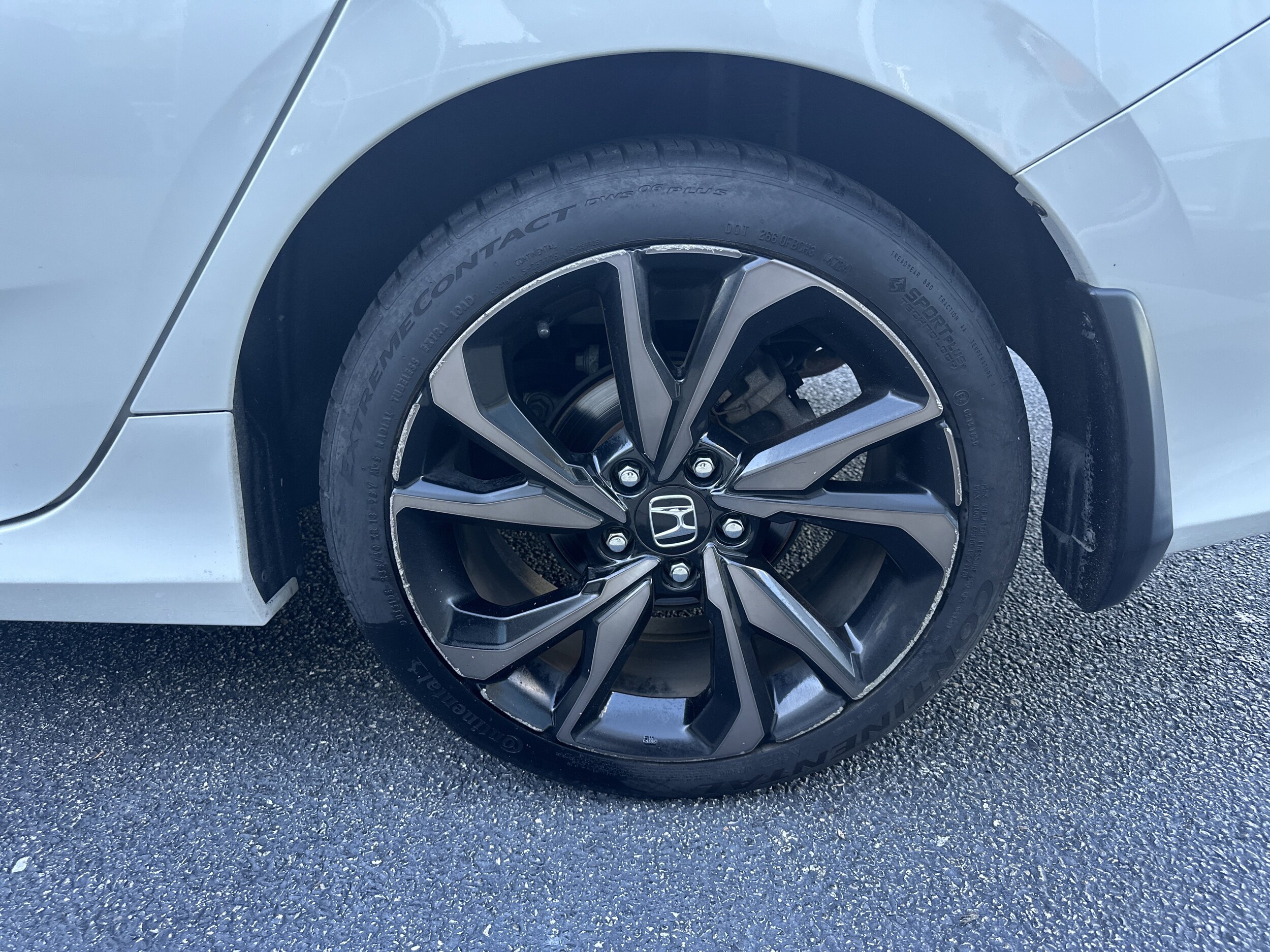 2020 Honda Civic Sport photo 4