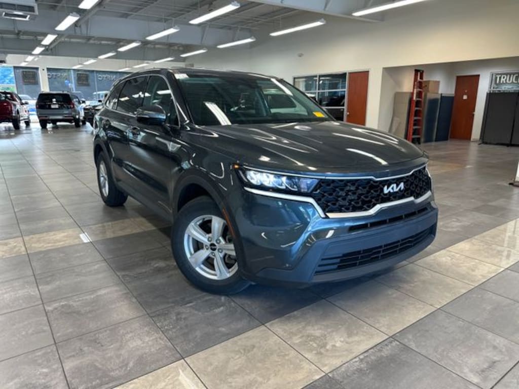 Used 2023 Kia Sorento LX SUV