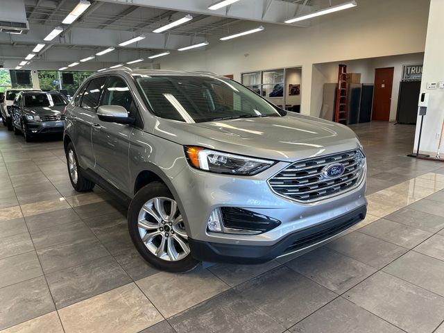 2024 Ford Edge Titanium AWD's photo