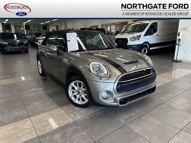 2017 MINI Cooper