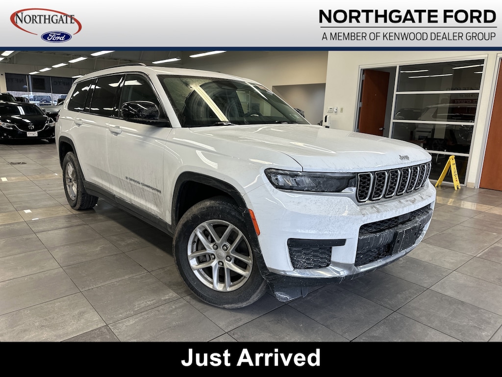 Used 2023 Jeep Grand Cherokee L Laredo SUV