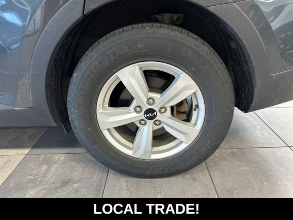Used 2023 Kia Sorento LX SUV