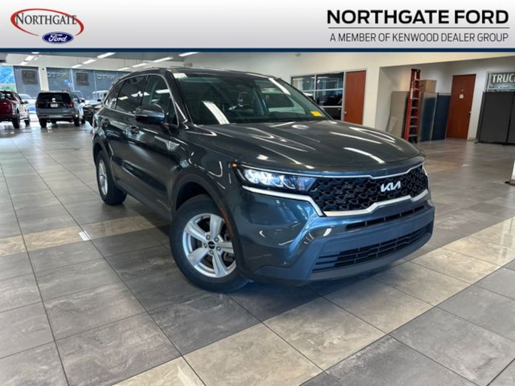 Used 2023 Kia Sorento LX SUV