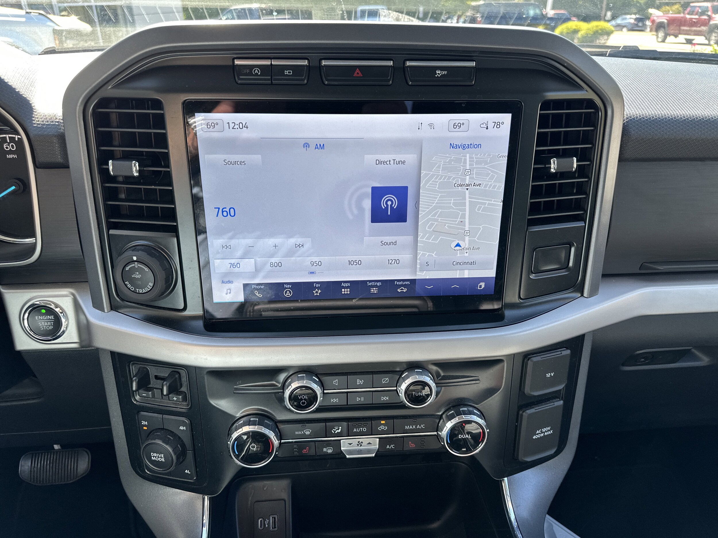 2023 Ford F-150 XLT photo 3