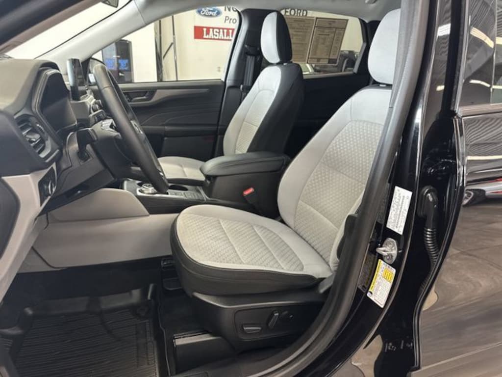 Used 2023 Ford Escape Active SUV