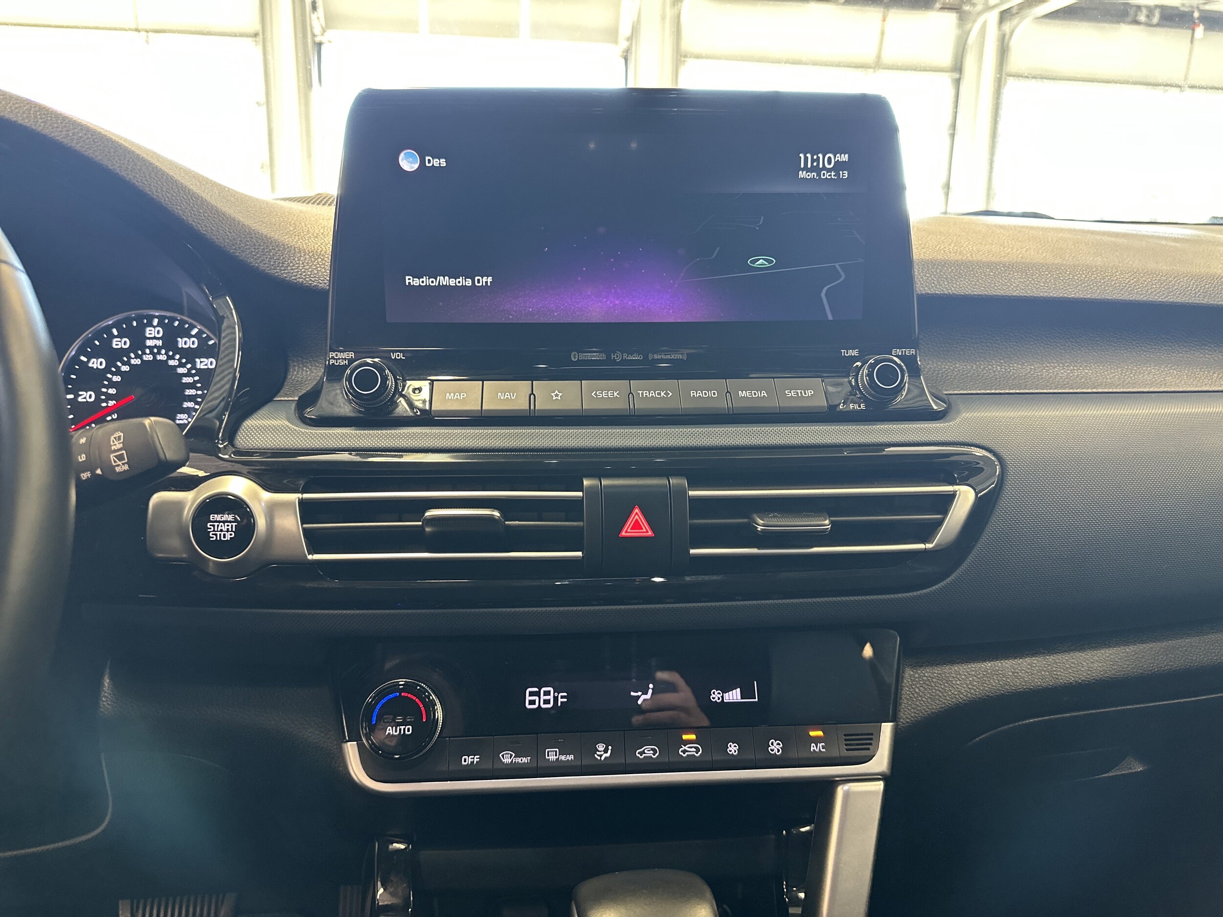 2022 Kia Seltos S photo 3