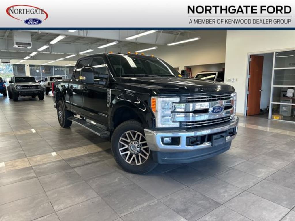 Used 2018 Ford F-350SD Lariat Truck Crew Cab