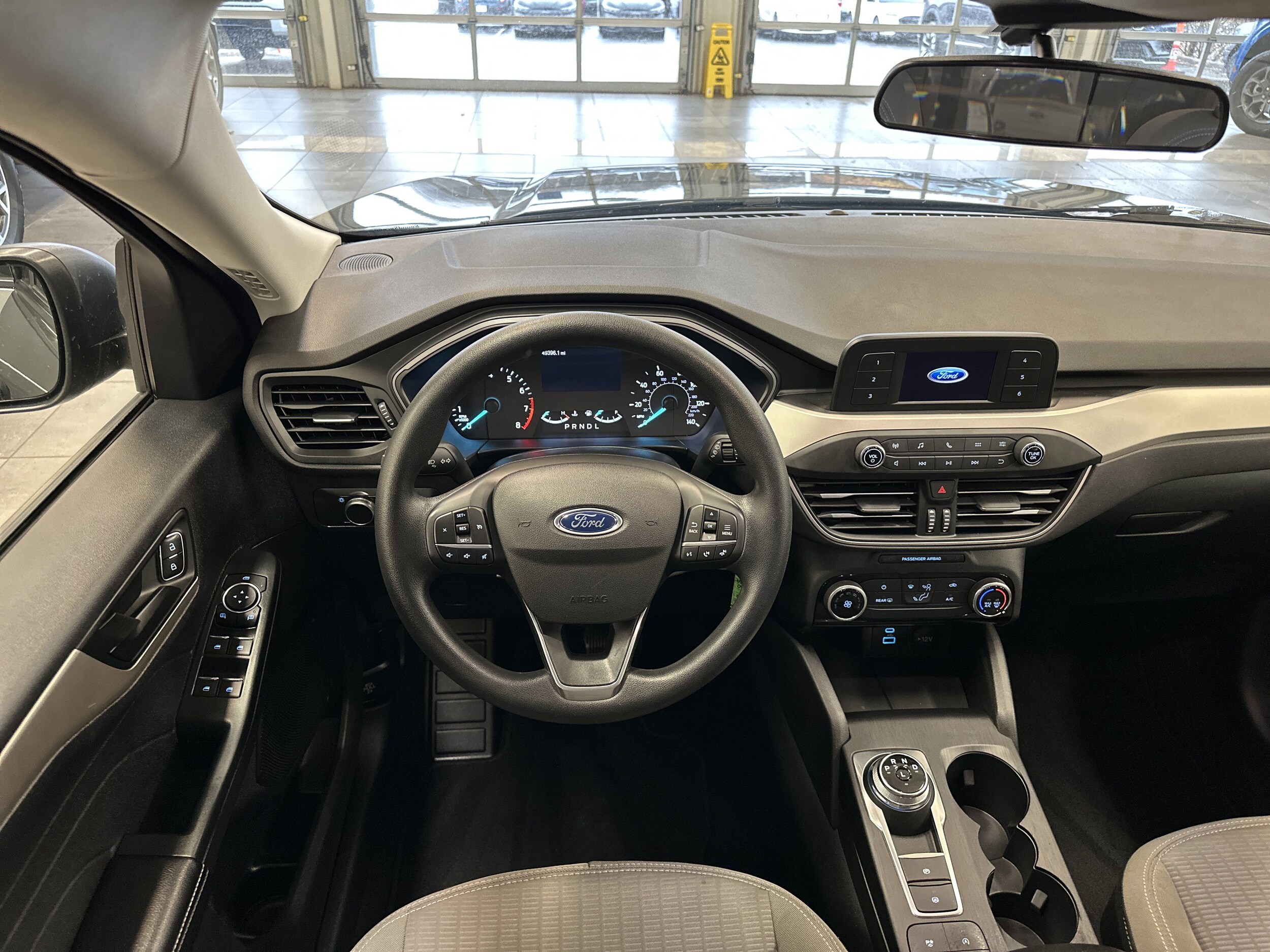 2022 Ford Escape S photo 2