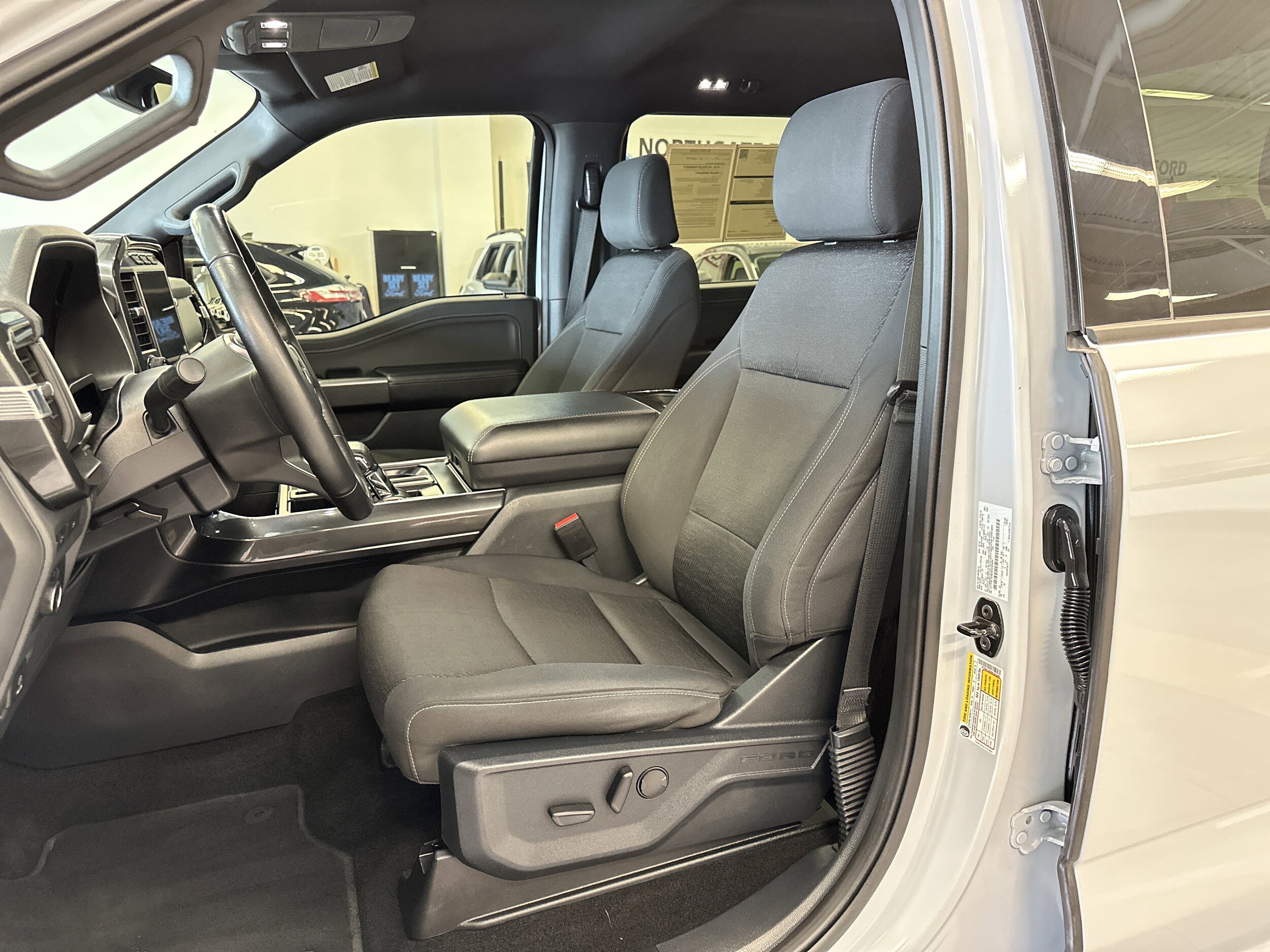 2022 Ford F-150 XLT photo 4