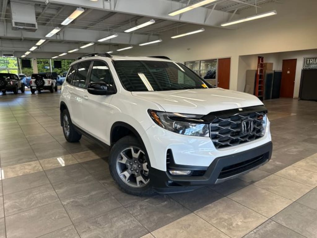 Used 2023 Honda Passport TrailSport SUV