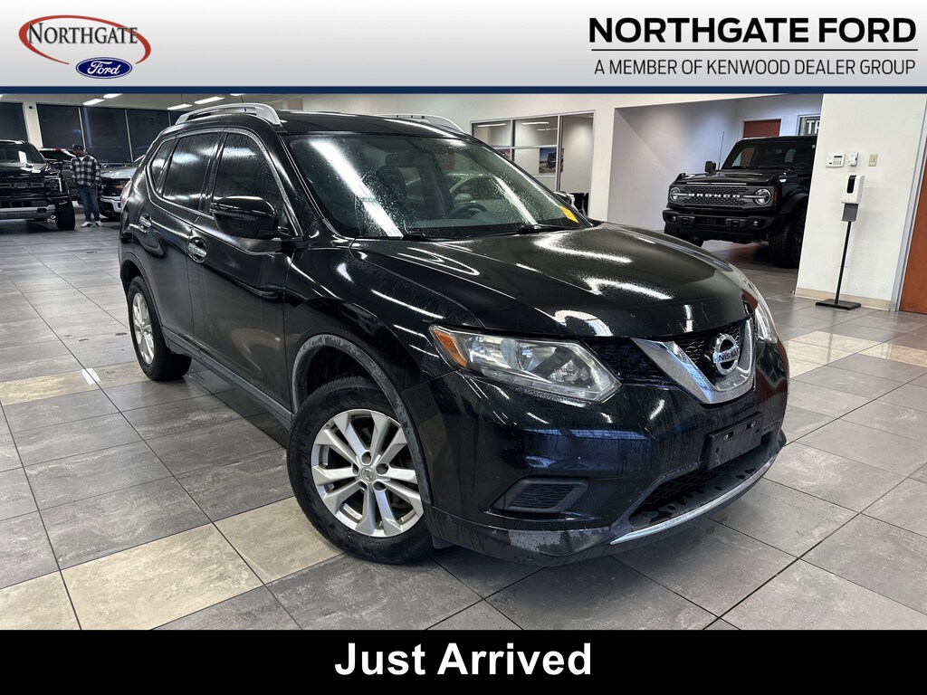 Used 2016 Nissan Rogue SV SUV