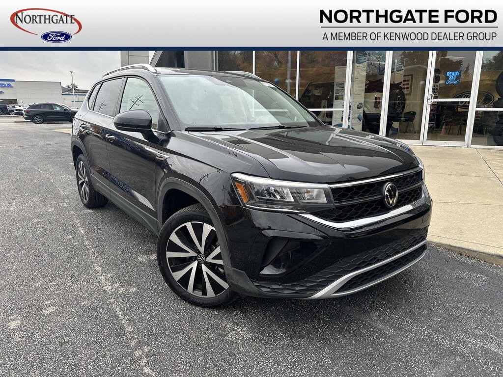 Used 2024 Volkswagen Taos SE SUV