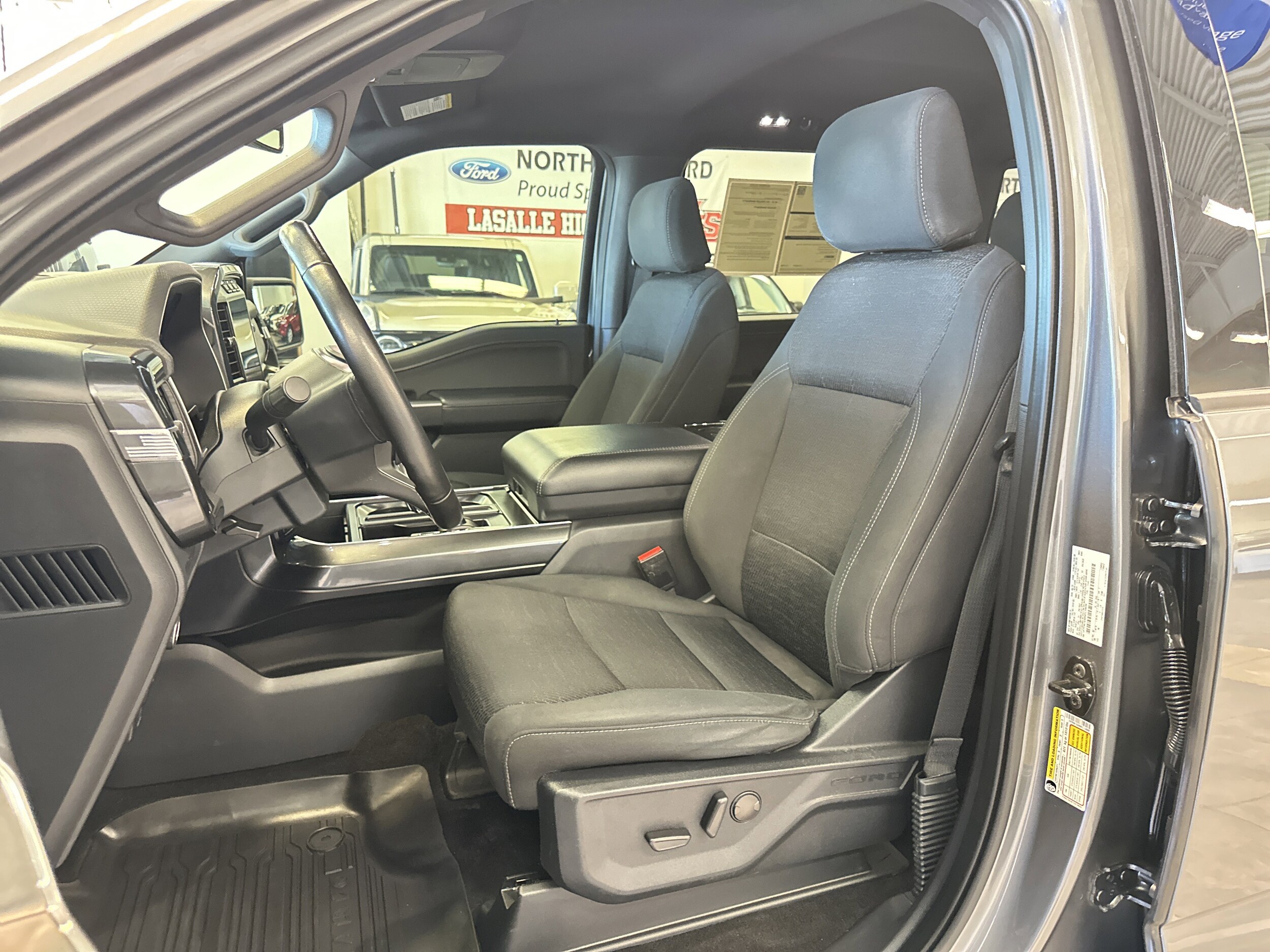 2022 Ford F-150 XLT photo 4