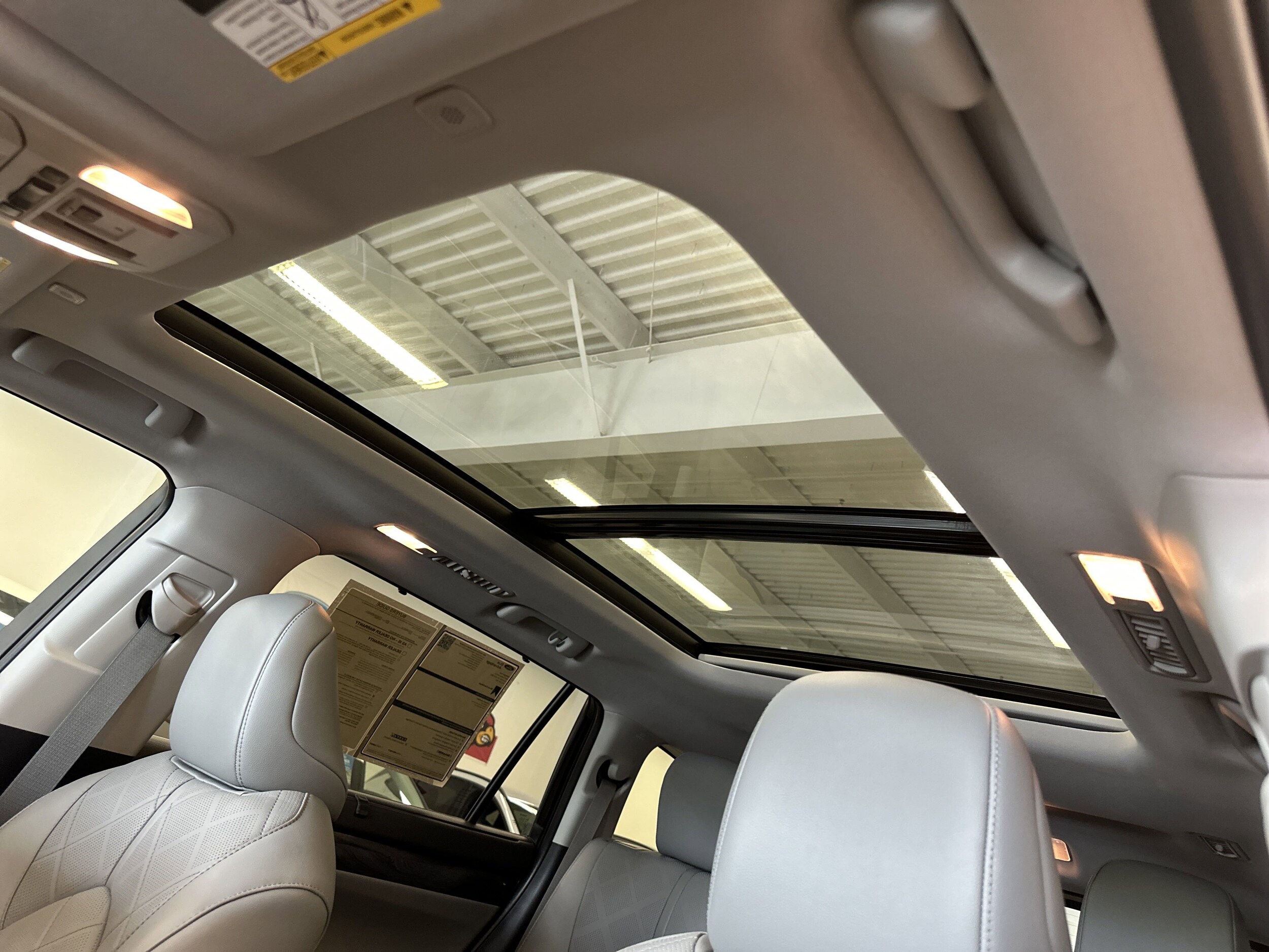 2024 Toyota Highlander Platinum photo 4