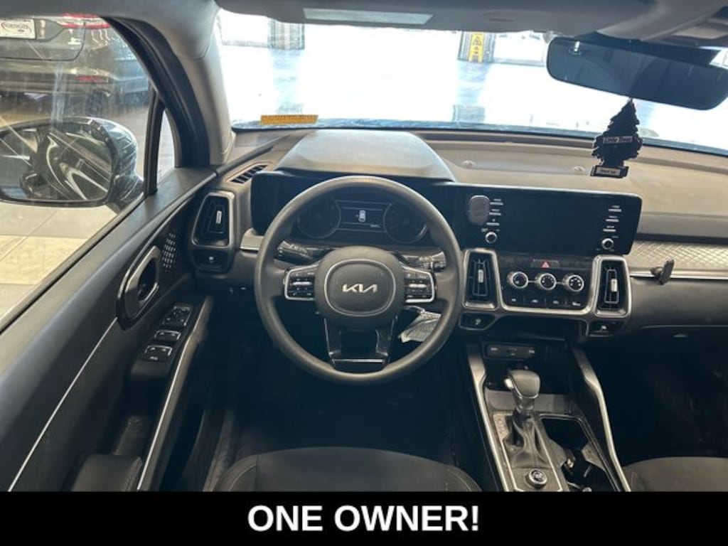 Used 2023 Kia Sorento LX SUV