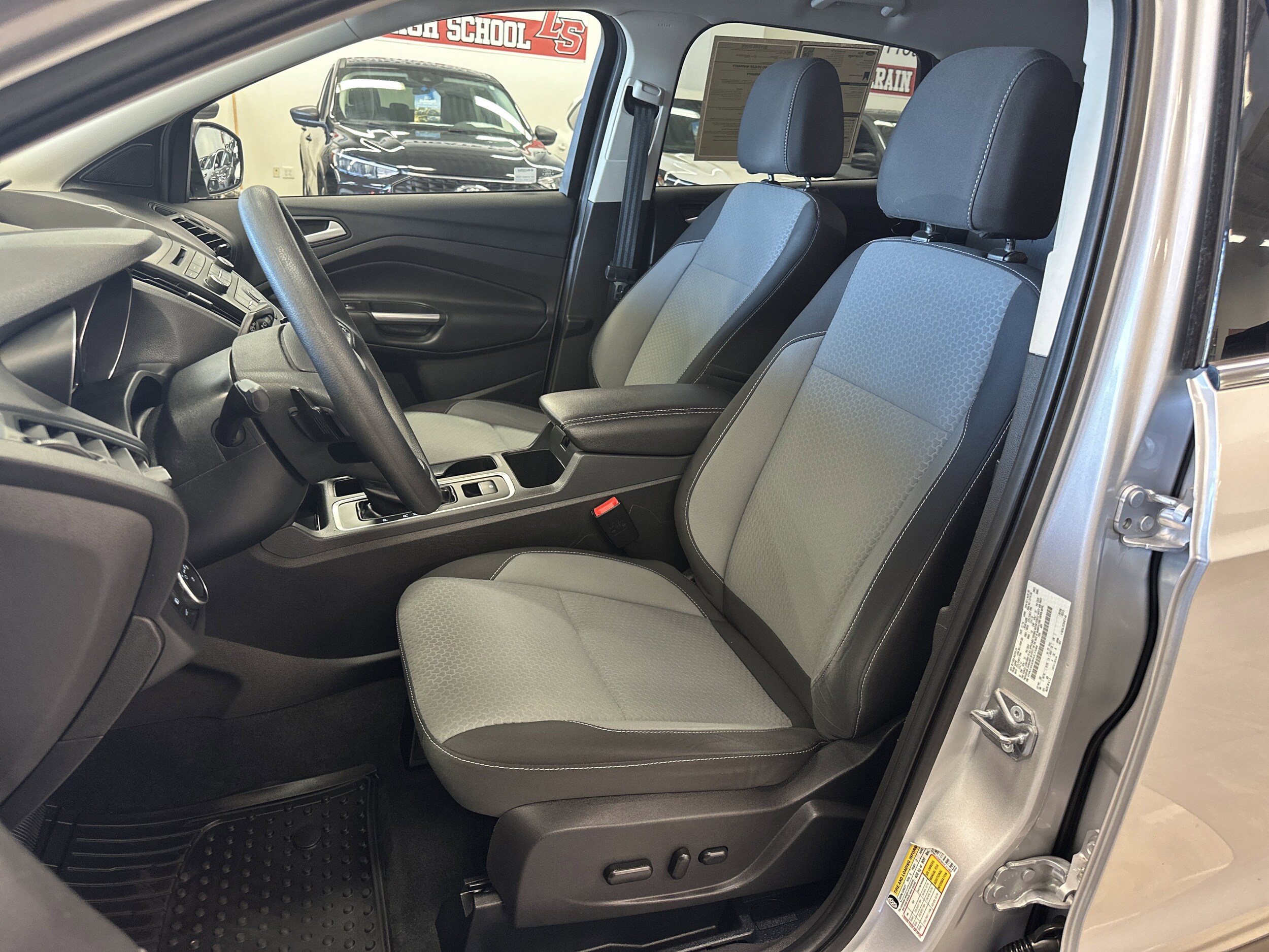 2017 Ford Escape SE photo 4