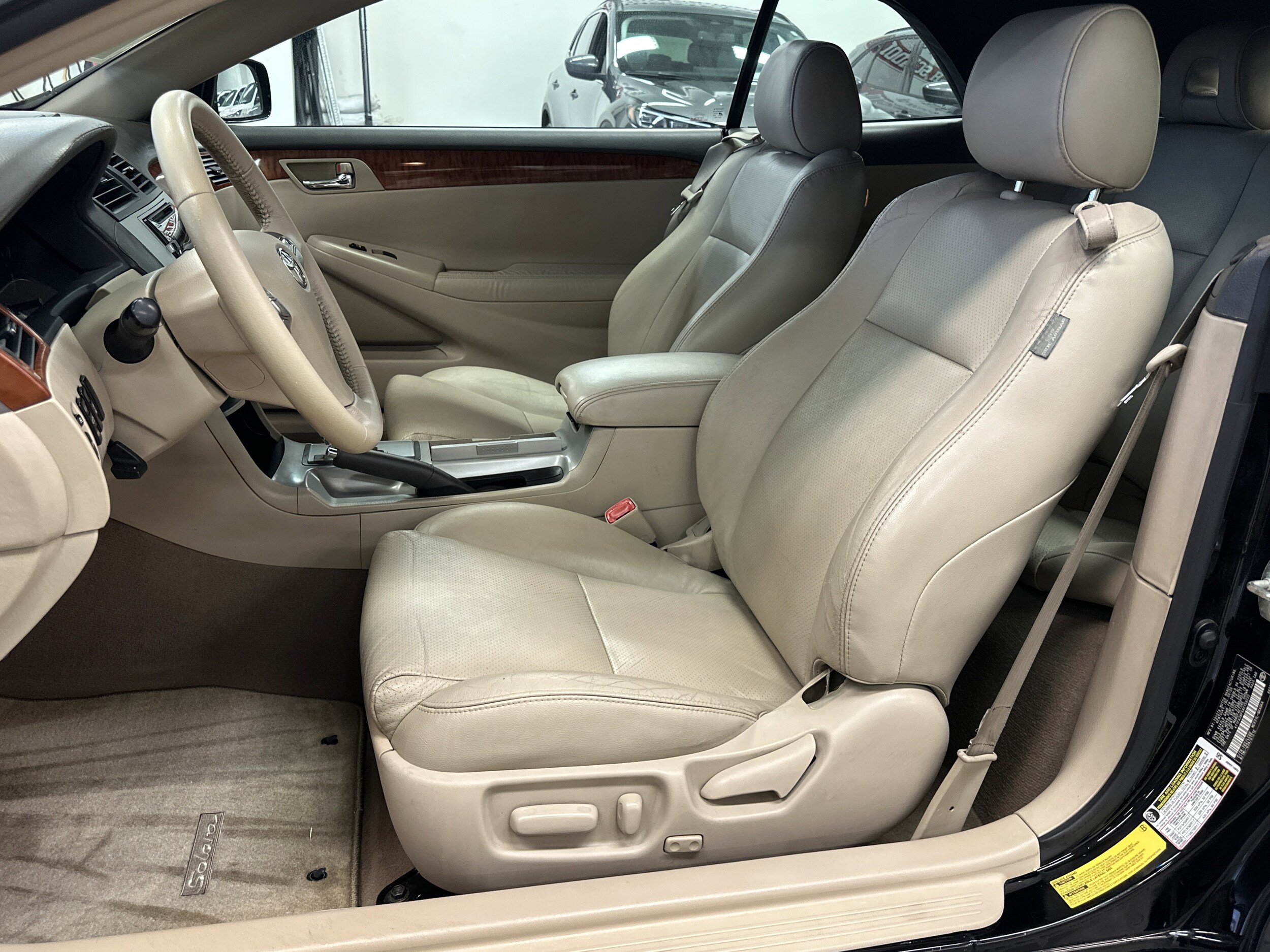 2008 Toyota Camry Solara SLE photo 4