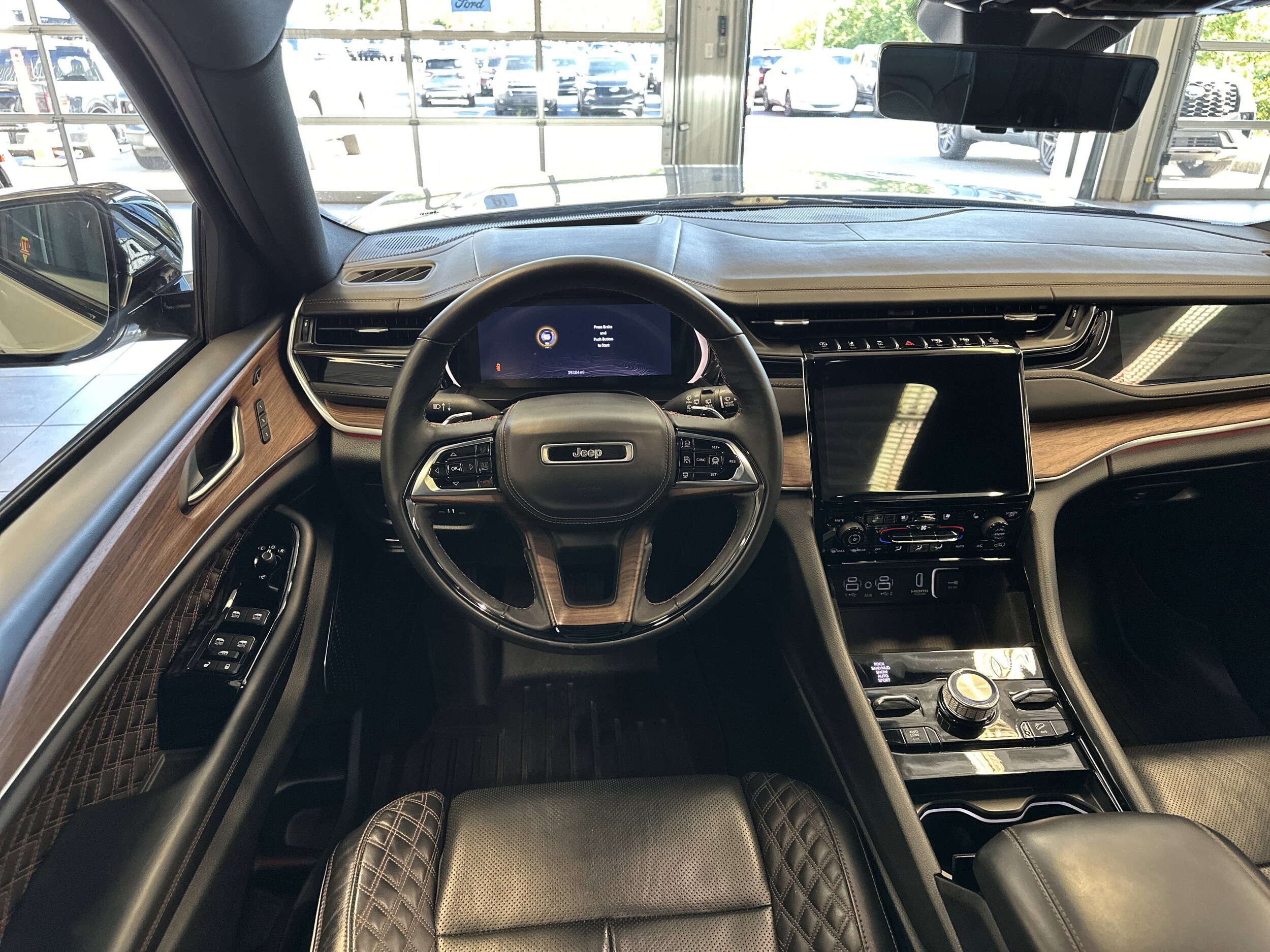 2022 Jeep Grand Cherokee L Summit photo 2