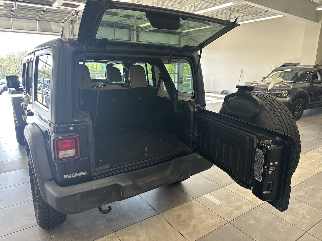 Used 2018 Jeep Wrangler Unlimited Sport SUV