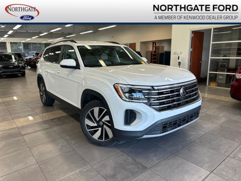 Used 2024 Volkswagen Atlas 2.0T SE w/Technology SUV