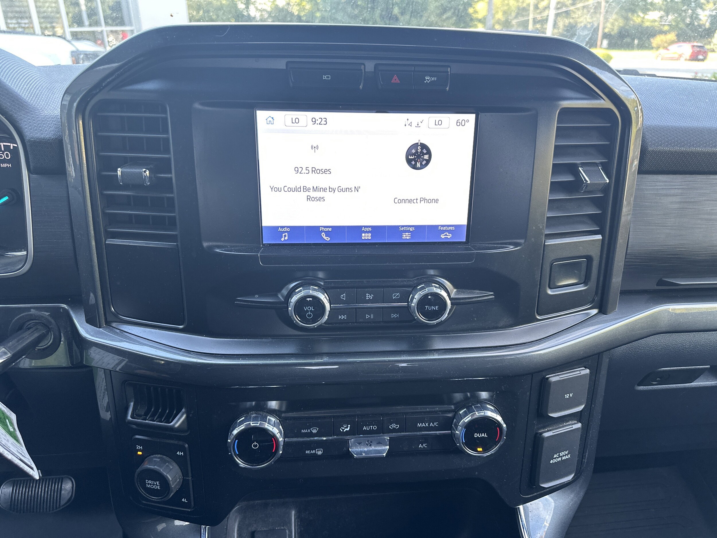 2022 Ford F-150 XLT photo 3