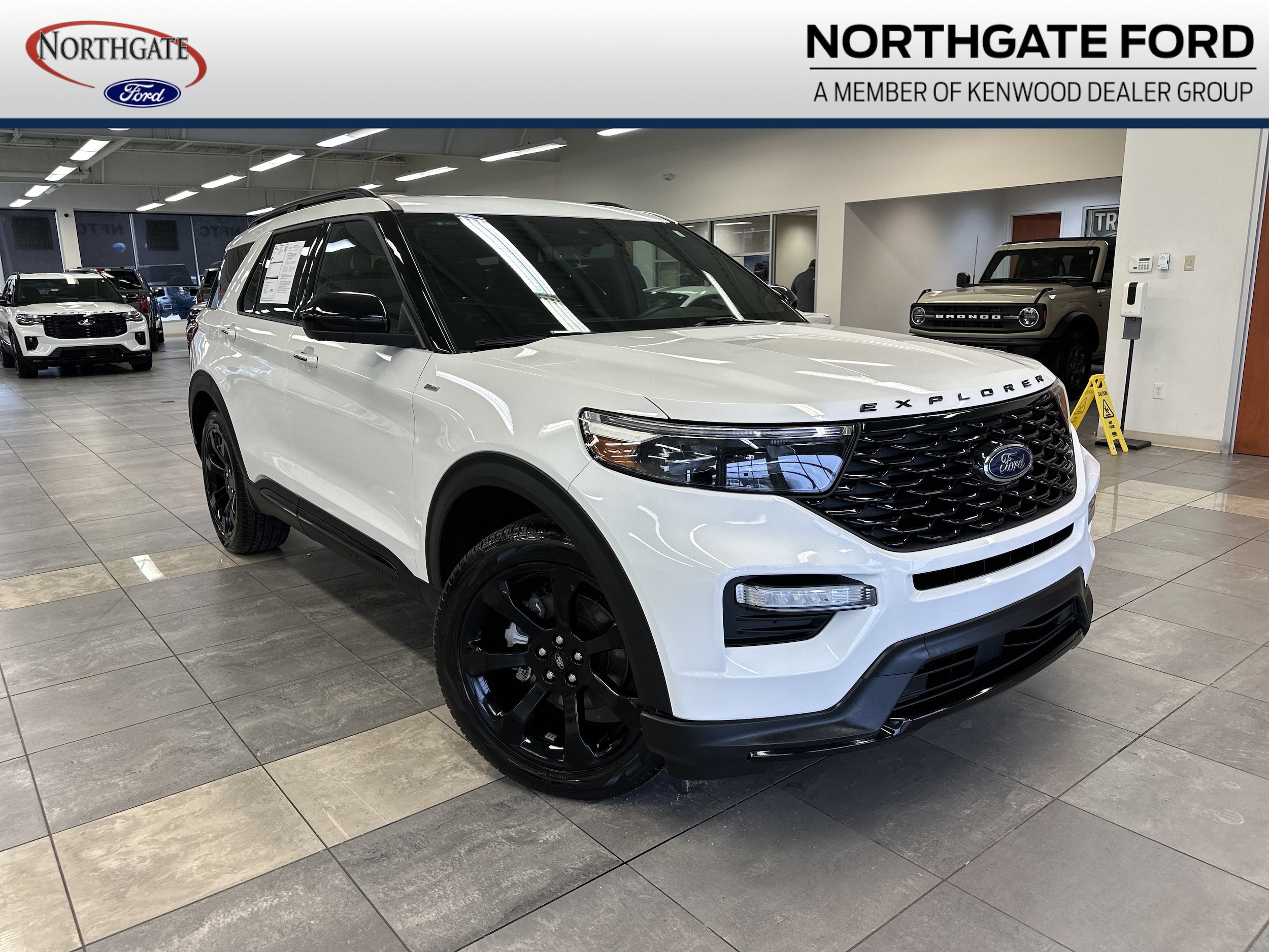 2023 Ford Explorer ST-LINE