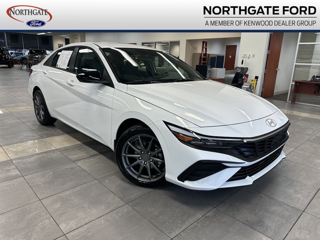 Used 2025 Hyundai Elantra SEL Sport Sedan