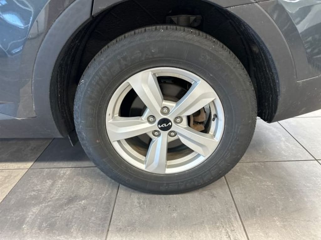 Used 2023 Kia Sorento LX SUV