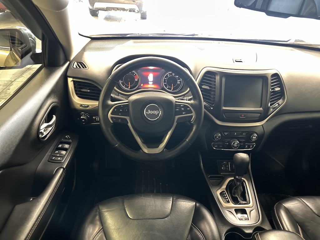 Used 2016 Jeep Cherokee Limited SUV