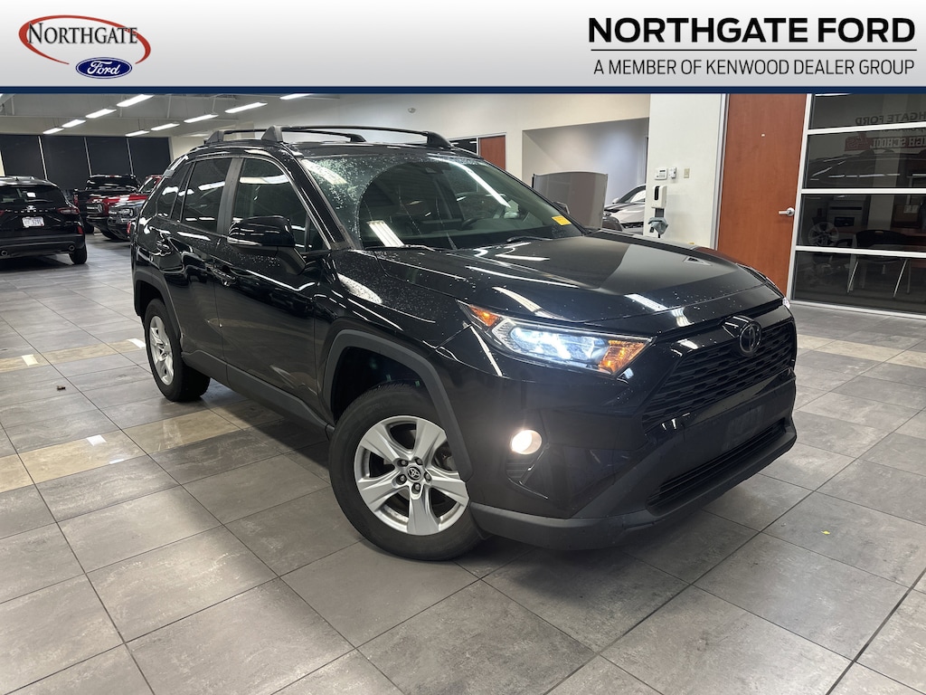 Used 2021 Toyota RAV4 XLE SUV