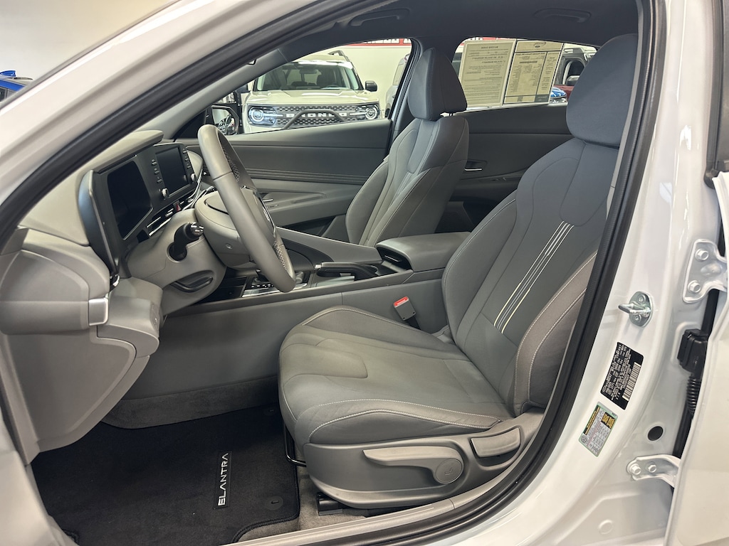 Used 2025 Hyundai Elantra SEL Sport Sedan
