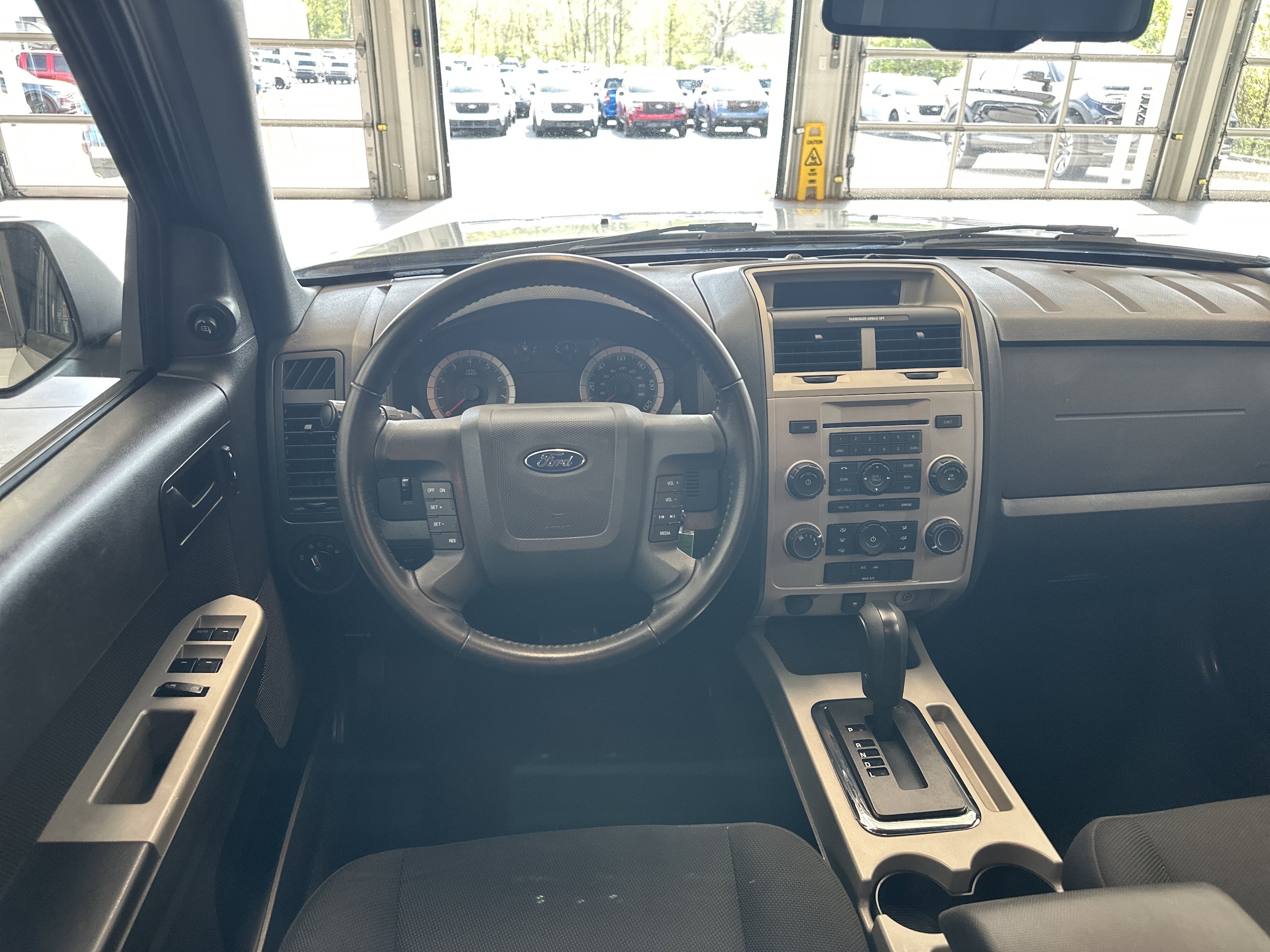 Used 2009 Ford Escape XLT with VIN 1FMCU03769KB63629 for sale in Cincinnati, OH