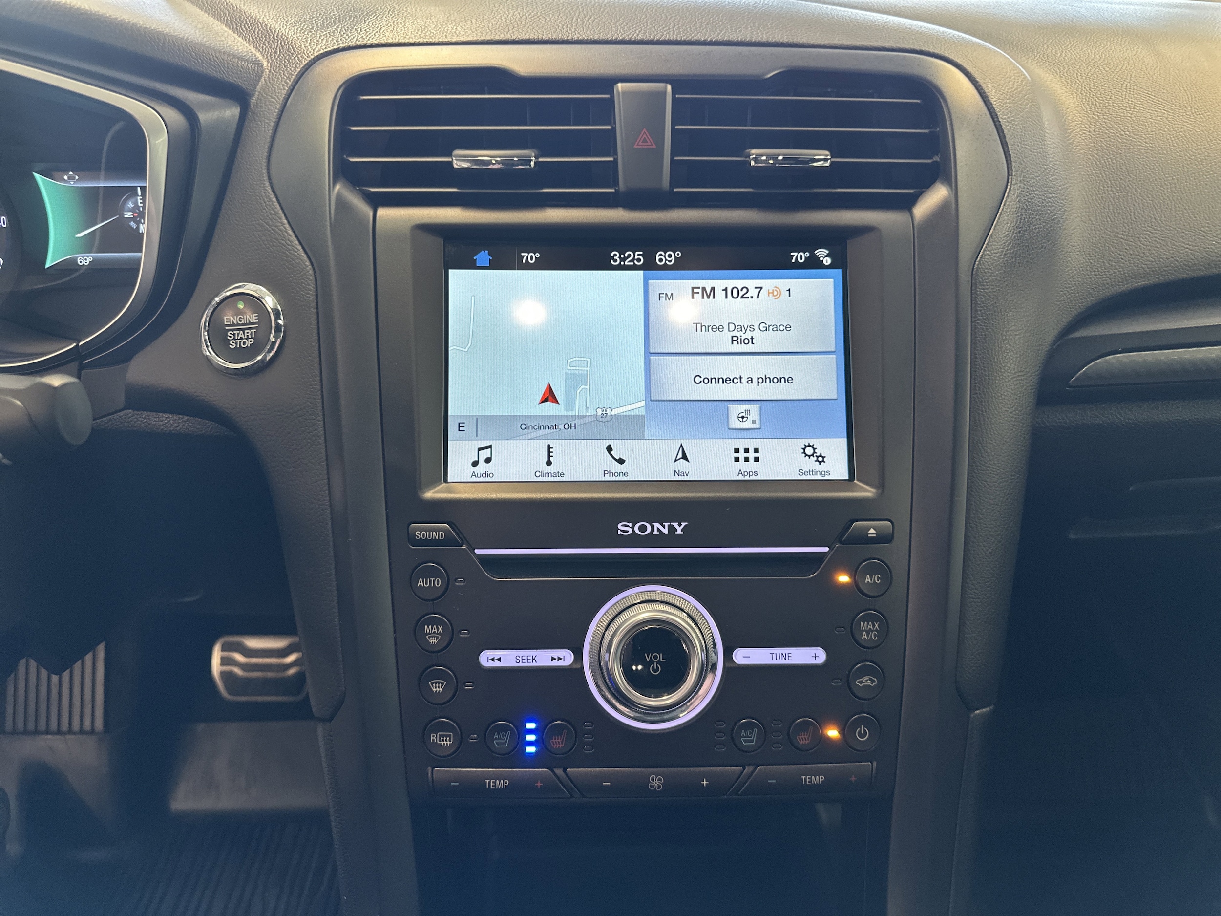 2018 Ford Fusion Sport photo 3