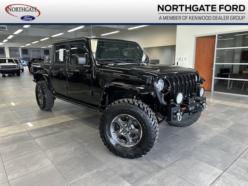 Used 2020 Jeep Gladiator Sport S Truck Crew Cab