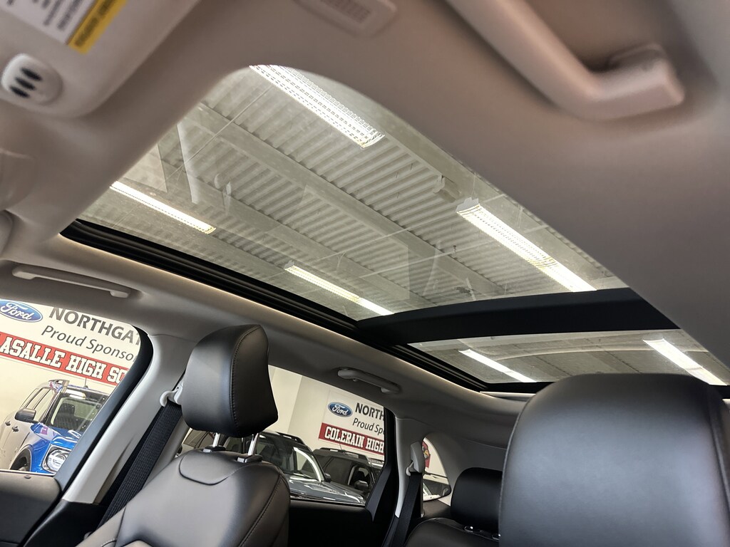 Used 2023 Ford Edge SEL SUV