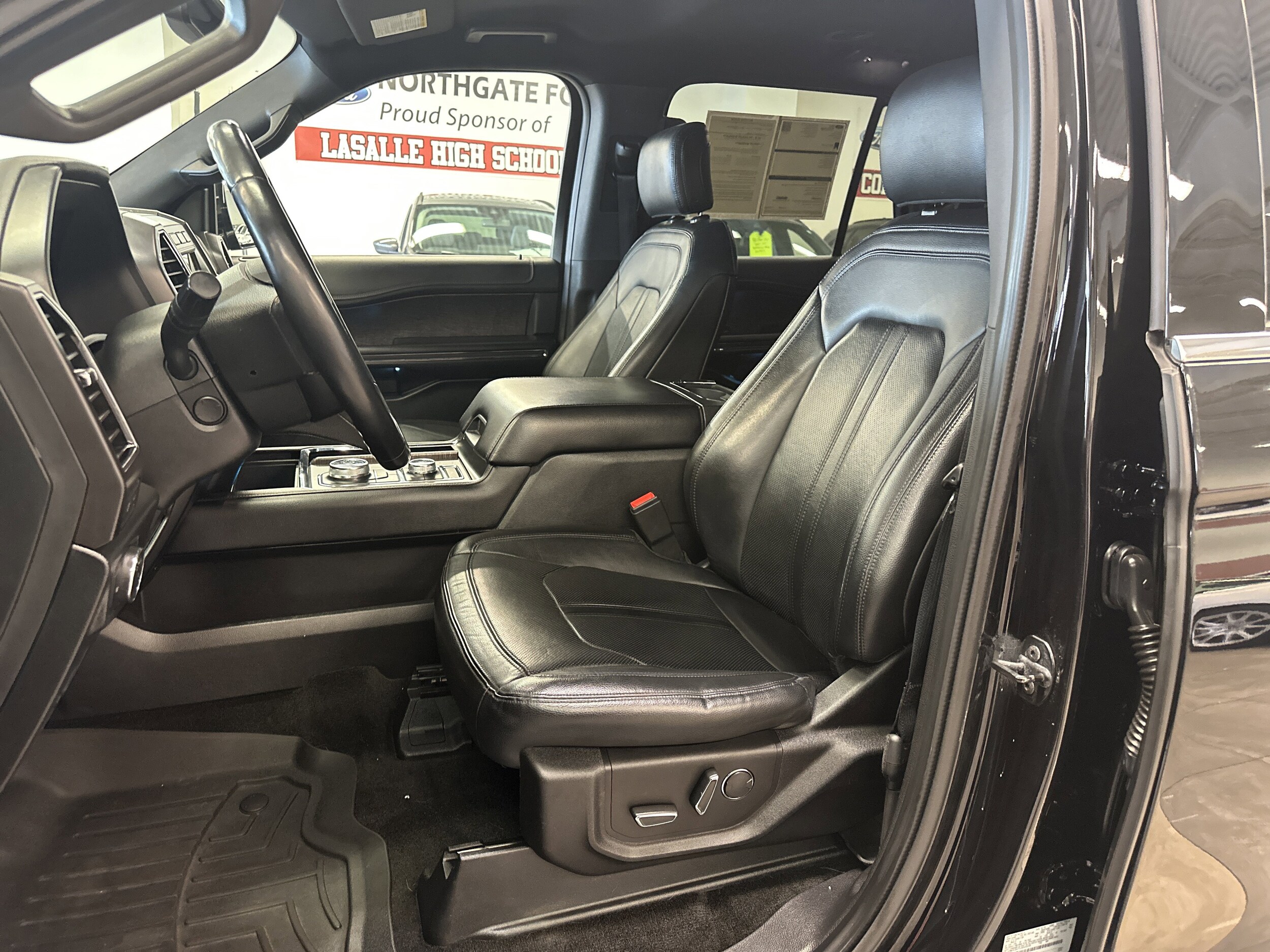 2018 Ford Expedition Limited photo 4