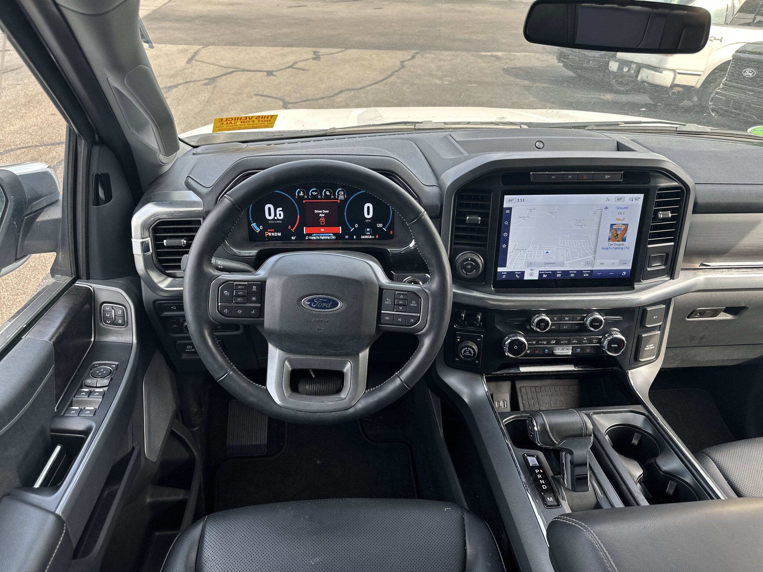 2022 Ford F-150 Lariat photo 2